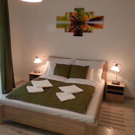 Downtown Apartment ميسكولك المظهر الخارجي الصورة