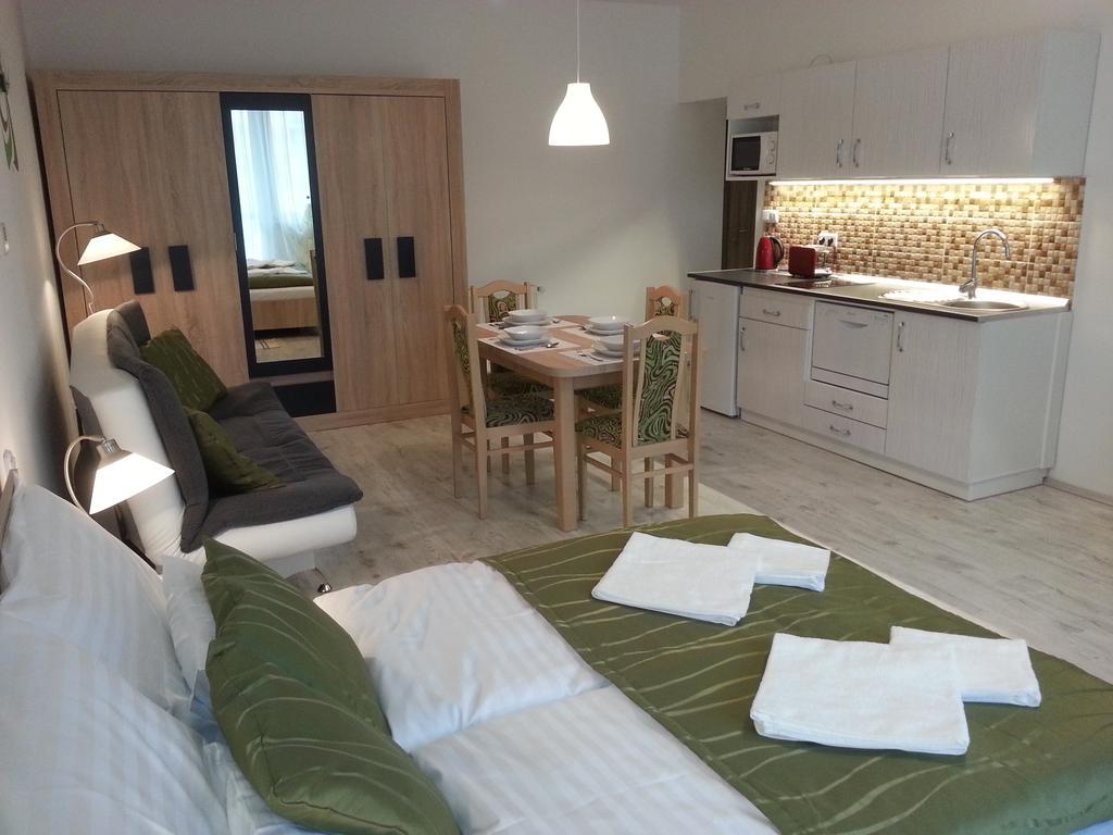Downtown Apartment ميسكولك المظهر الخارجي الصورة