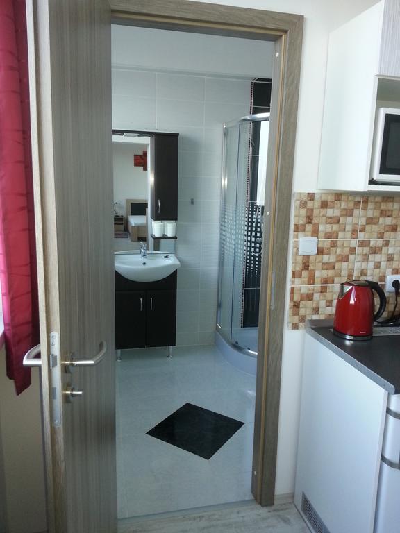 Downtown Apartment ميسكولك المظهر الخارجي الصورة